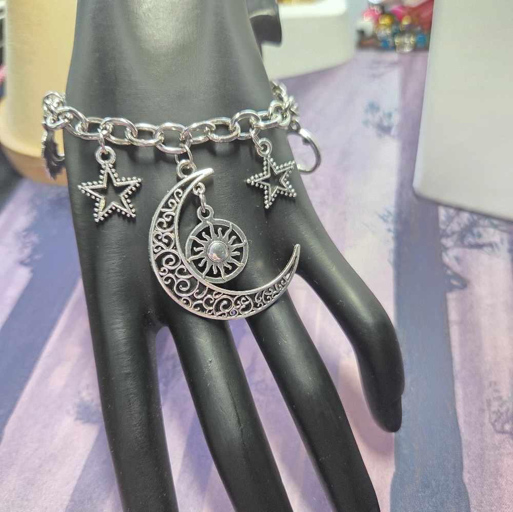 NEW Boho Style Women's Hand Crafted Bracelet